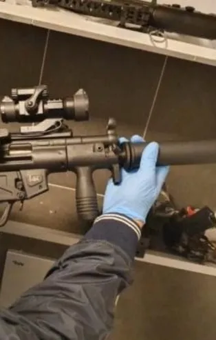 Çok sayıda ünlü ismi mağdur eden "Yeni Sülün Osman" çetesi şafak operasyonuyla çökertildi!