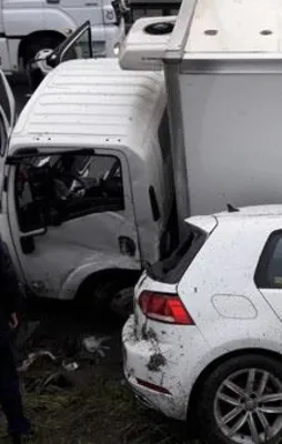 TEM'de zincirleme kaza