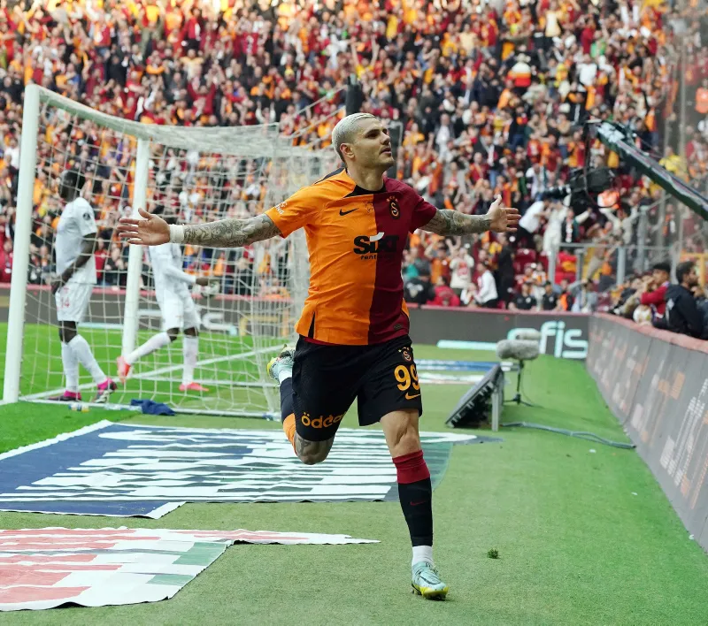 Wanda Nara Galatasaray'a haber yolladı! Icardi... - 8