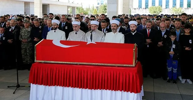 Türkiye Barış Pınarı Harekatı şehitlerini son yolculuğuna uğurladı