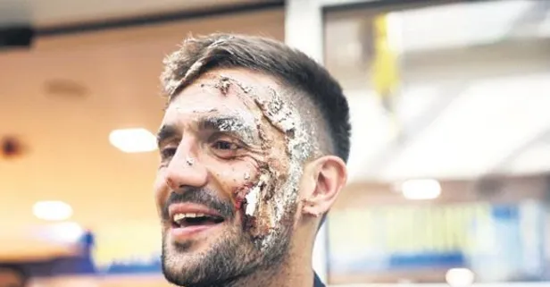 Tadic’e pastalı sürpriz!