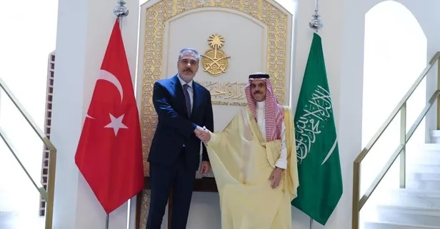 Dışişleri Bakanı Hakan Fidan Suudi Arabistan'a gitti