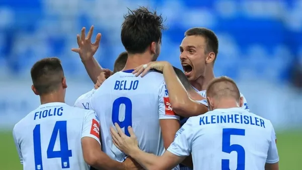 cimbomdan-flas-atak-seferovicin-yanina-20lik-golcu-geliyor-1660572063135.jpg Cimbom'dan flaş atak! Seferovic'in yanına 20'lik golcü geliyor-6