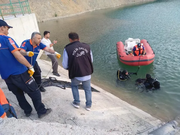 Afyonkarahisar'da gölete düşen genç boğuldu-5