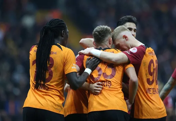 galatasarayda-gol-sikintisina-receteyi-okan-buruk-yazdi-basaksehir-macina-ozel-hazirlik-ekstra-sut-calisacakla-1667978941160.jpg