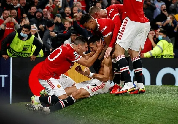 Manchester United-Villarreal maçına Ronaldo damga vurdu! İşte UEFA Şampiyonlar Ligi sonuçları-11
