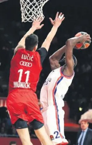 Efes Bayern’i ezdi geçti