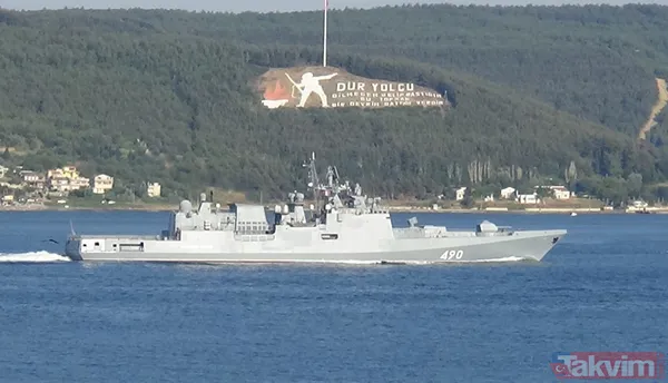Rus savaş gemisi Admiral Essen Çanakkale Boğazı'ndan geçti - 2