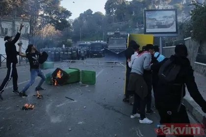 Cezayir karıştı! Sivil halk polisleri korudu
