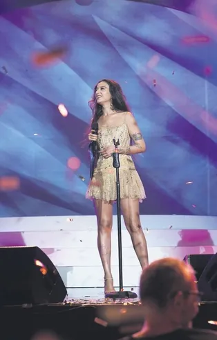 Harbiye yıldız yağmuru! Melike Şahin konserinden bir araya geldiler: Hazal Kaya, Selin Şekerci, Nilperi Şahinkaya...