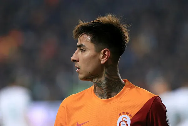 1648641614338.jpg Galatasaray'ın kayıp yıldızı Erick Pulgar milli takım formasıyla ortaya çıktı-6