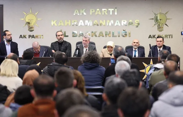 aksenerin-ipi-dagiliyor-2-iyi-partili-uye-ak-partiye-katildi-1680970009093.jpeg Akşener’in İP’i dağılıyor: İYİ Partili iki üye AK Parti'ye katıldı!-2
