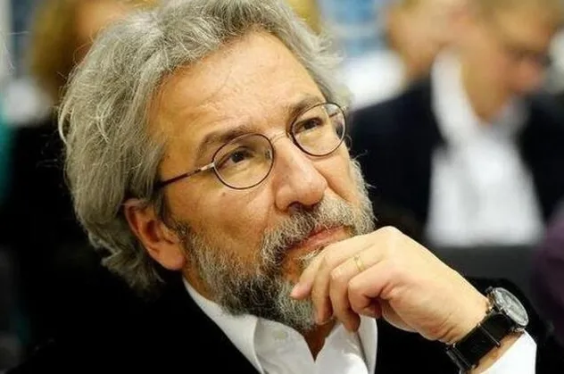 Maskeler bir bir düşüyor: FETÖ'cü Can Dündar'la sözde FETÖ karşıtı Soner Yalçın HDP çizgisinde buluştu!