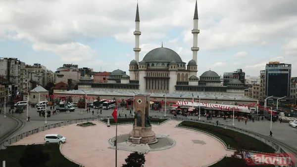 SON DAKİKA: İstanbul Taksim'de yapımı devam eden camide heyecanlandıran anlar! Dev avize ve kapı kasası takıldı! İnce işçiliğe geçildi - 26