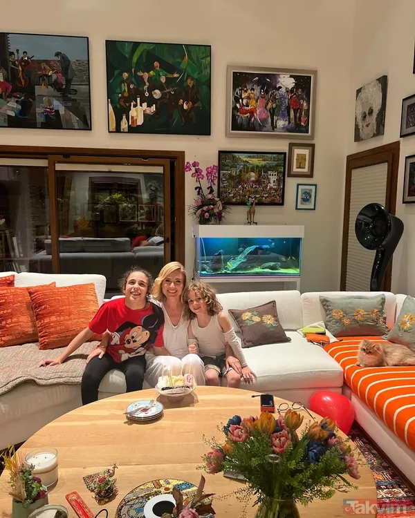 Kısacık büstiyeri ile dümdüz karnını sergiledi! 2 çocuk annesi Ceyda Düvenci fit vücuduyla dikkat çekti! “Kim der 47 yaşında” - 30