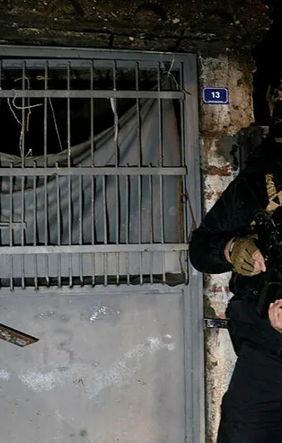 Adana’da DEAŞ operasyon: 13 gözaltı kararı