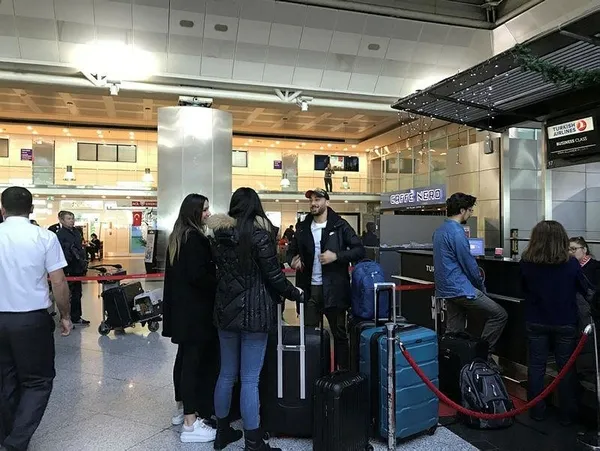 Cenk Tosun Türkiye’ye veda etti! Sarı kapaklı turşu bidonu ile…-2