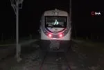 Malatya’da feci kaza: Trenin altında kalan otomobilin sürücüsü hayatını kaybetti
