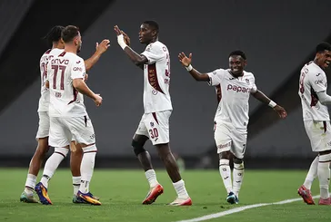 Fırtına golcüleriyle güldü!