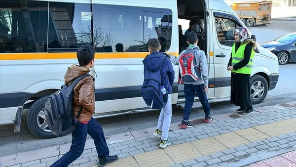 servis-ucretleri-iade-edilecek-mi-okul-servis-ucretleri-ne-olacak-servis-ucreti-geri-alinir-mi-1605866528539.jpg Servis ücretleri iade edilecek mi? Okul servis ücretleri ne olacak? Servis ücreti geri alınır mı?-4