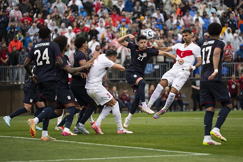 Vincenzo Montella'dan orta saha kararı! Meksika maçının ilk 11'i netleşti - 6