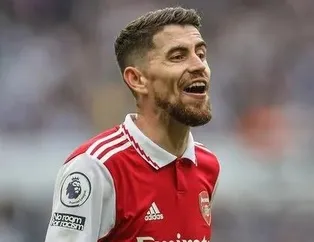 Arsenal isterse kalırız