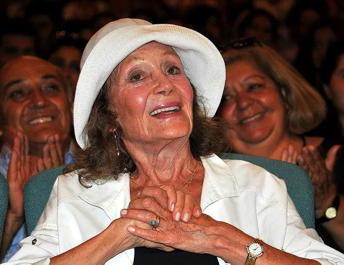 Bir Yıldız daha kaydı