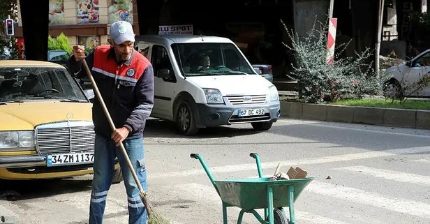Temizlik görevlisi alın terini iyiliğe kattı, ihtiyaç sahibi öğrencilere burs verdi