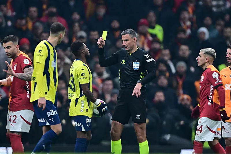 Galatasaray - Fenerbahçe derbisi için flaş yorum! "Jose Mourinho'nun filmi" - 10