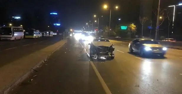 Kadıköy'de alkollü sürücü dehşet saçtı! Önce kaza yaptı sonra araçta bekledi
