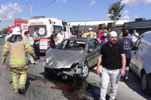 Silivri'de feci kaza: 3 yaralı!