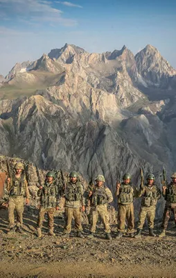 Mehmetçik dağları teröristlere dar ediyor