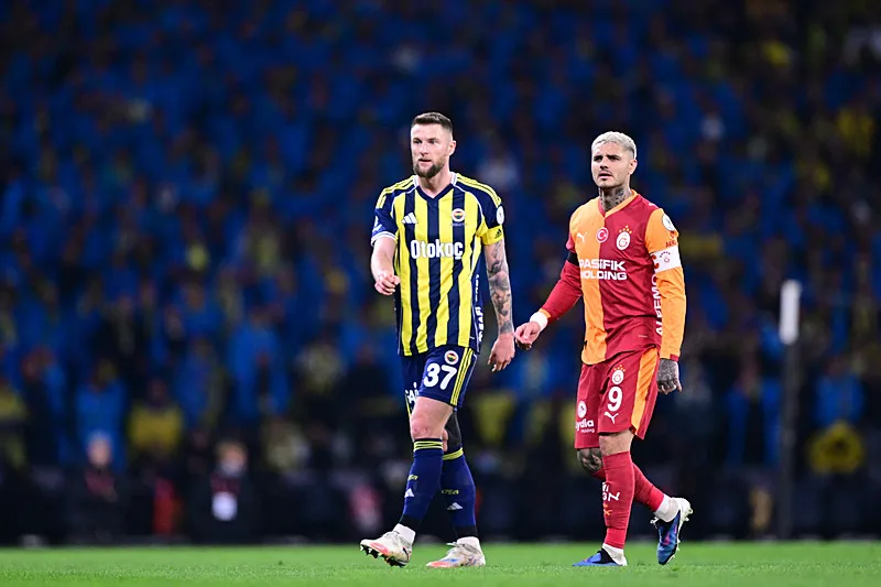 Galatasaray'da orta saha transferi bitiyor! Devler Ligi için 3. futbolcu bulundu - 23