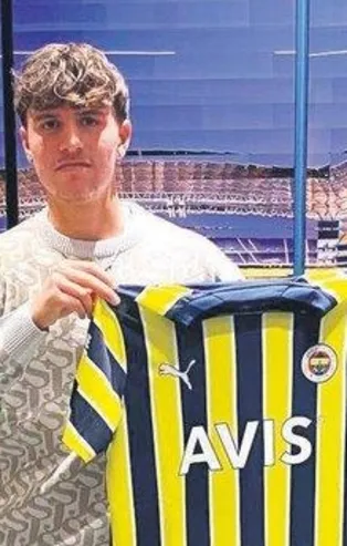 Fenerbahçe'de büyük kriz! Yeni transferi Ozan Suncak'ın PKK lehine paylaşımları ortaya çıktı sosyal medya ayağa kalktı