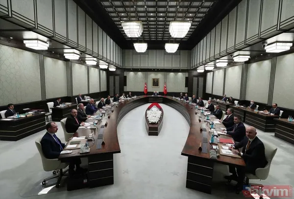 SON DAKİKA: Türkiye'nin gözü bu toplantıda! Cumhurbaşkanlığı Kabinesi toplandı - 11