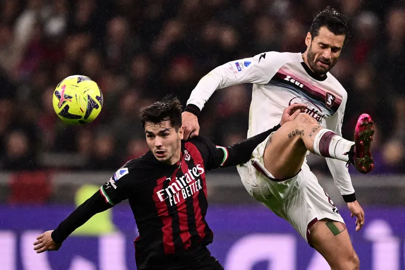 Galatasaray'dan dev transfer! Milan opsiyonu kullanmazsa... - 13