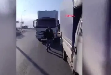 Trafikte tornavidalı kavga!