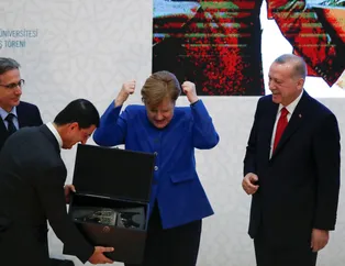 Başkan Erdoğan'dan Merkel'i 
