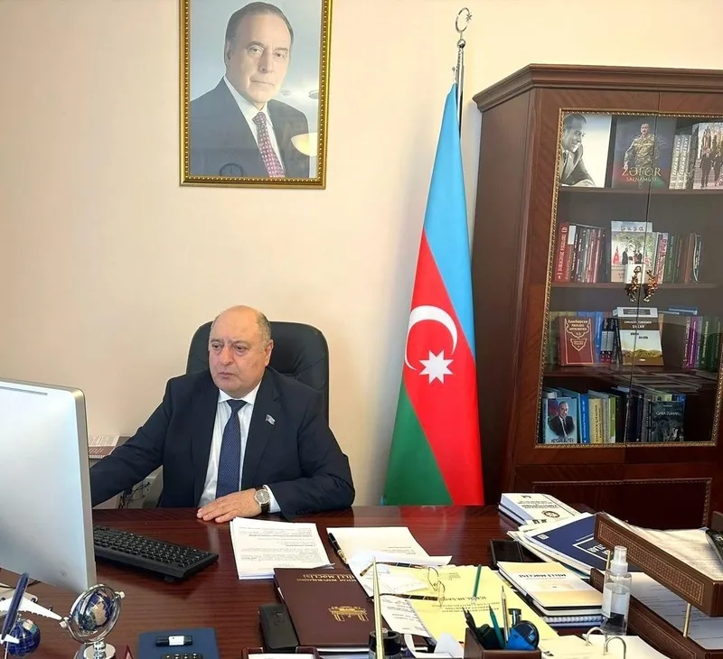 Kardeşliğe nifak! Berat Albayrak ve Turkuvaz Medya'ya "Əxlaqsız" iftira! İsrail'e toz kondurmayan Guliyev sahnede-7