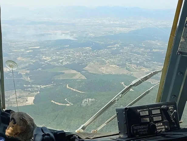 son-dakika-izmir-bucada-orman-yangini-havadan-karadan-mudahale-1687772063186.jpeg Son dakika: İzmir Buca'da orman yangını! Havadan karadan müdahale edildi-2