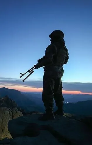 Terör örgütü PKK’da çözülme devam ediyor: 1 örgüt mensubu daha teslim oldu