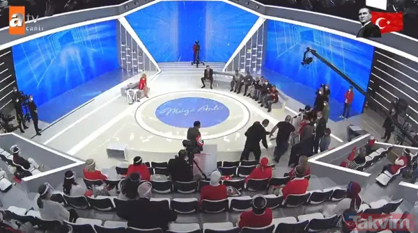 Canlı yayında küfür etti Müge Anlı çileden çıktı! Foyaları ortaya çıkan sahte gelin şebekesinde Özden Kum'un oğlu stüdyoyu karıştırdı - 13