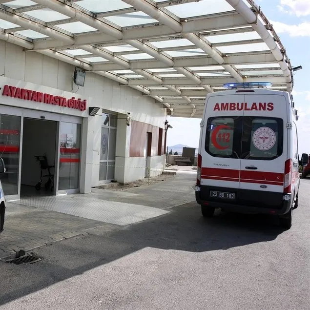 2 yaşındaki bebek fare zehri yuttu!