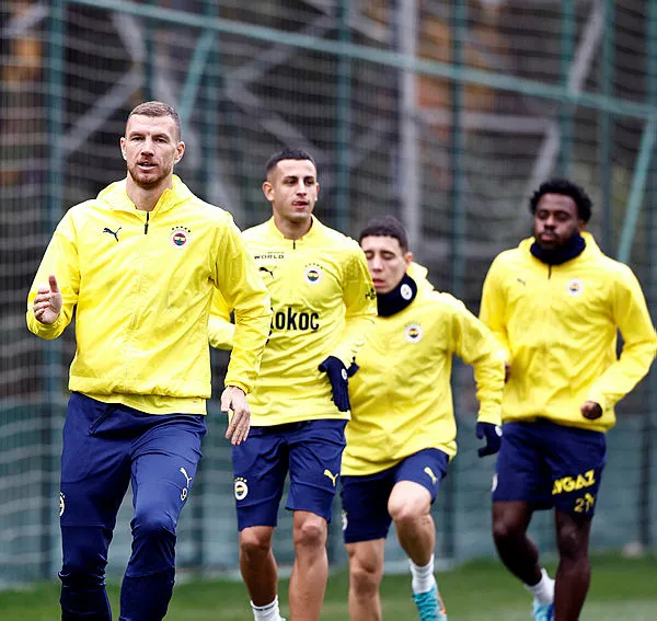 fenerbahce-nordsjaelland-maci-saat-kacta-fb-nordsjaelland-maci-hangi-kanalda-yayinlanacak-muhtemel-11ler-1701339163380.jpg Fenerbahçe - Nordsjaelland maçı saat kaçta? FB - Nordsjaelland maçı hangi kanalda yayınlanacak? Muhtemel 11'ler...-2