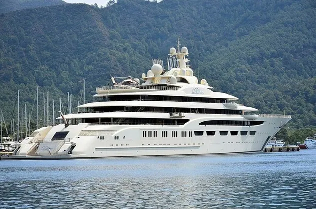 Almanya Rus milyarder Alişer Usmanov'un 600 milyon dolarlık “Dilbar” adlı yatına el koydu