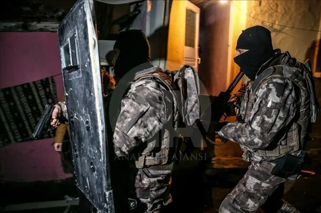 Hatay'da uyuşturucu operasyonu: 10 gözaltı