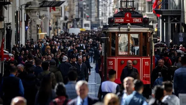 istanbula-yilin-ilk-10-ayinda-4-milyon-200-bin-turist-geldi-1608024797961.jpg İstanbul'a yılın ilk 10 ayında 4 milyon 200 bin turist geldi-6