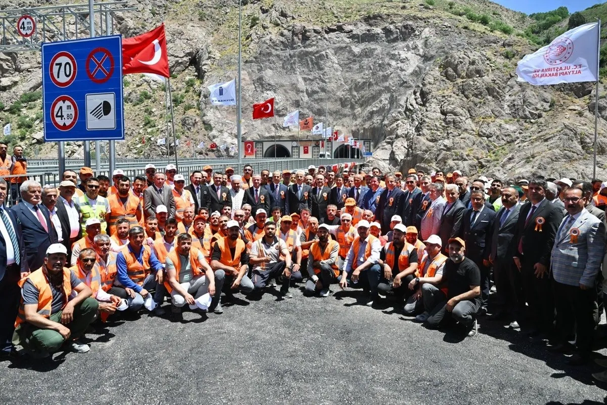Hakkari’de Terörsüz Türkiye" yatırımları: Yeni köprüler hizmete açıldı-4