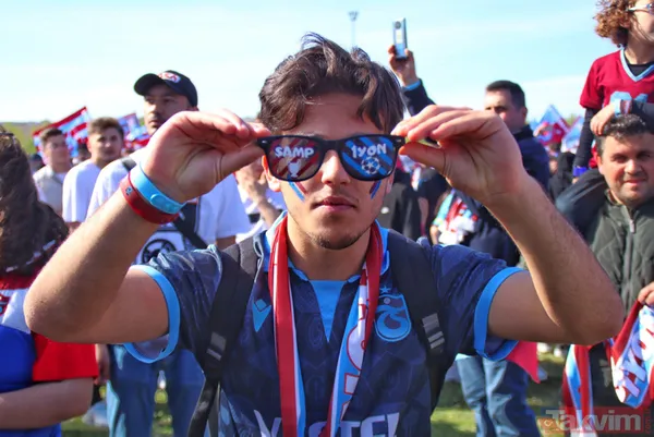Yenikapı'da bordo-mavi coşku! Trabzonspor taraftarından ışık şov - 36