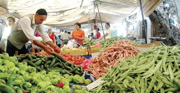Marketler fiyatları artırırken, semt pazarlarında indirim başladı
